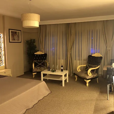 Otel Lızzıa Butik