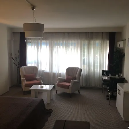 Otel Lızzıa Butik
