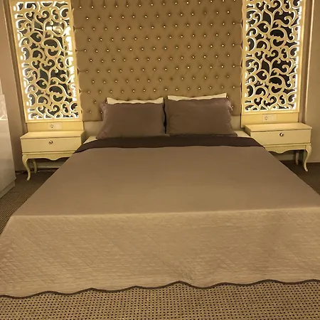 Lızzıa Butik 3*