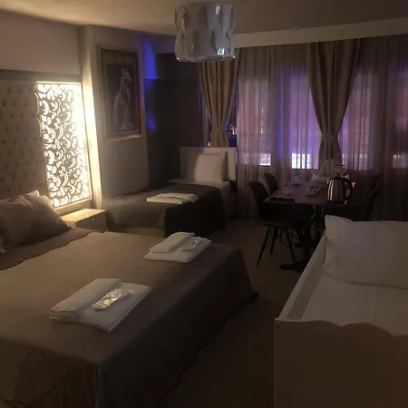 Lızzıa Butik Otel 3*